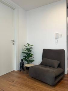 Just 100 meters from Shopping del Sol