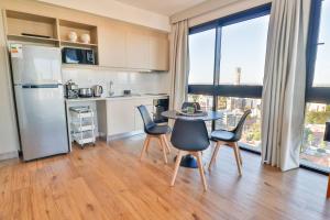 Just 100 meters from Shopping del Sol