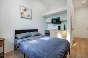 Fabulous Studio with FREE Parking near Montreal Downtown