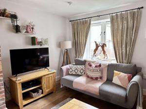 WILD STRAWBERRY COTTAGE - Burnham Market