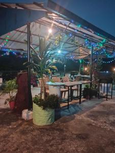 Hotel bright moon lake