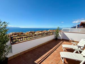 Grand and luxurious duplex with large terrace and amazing sea views