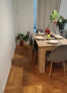 Luxury 2-Bedroom Residence in Kifisia