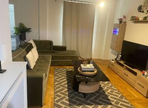 Luxury 2-Bedroom Residence in Kifisia