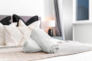 Exceptional 4 Bedroom House - Garden - High Speed Internet - Parking 154R