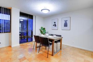 Stylish urban retreat walk everywhere