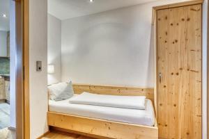 Apartment by Hotel Alpenstolz