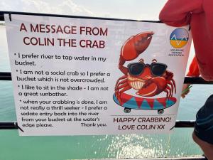 House in Appledore with Hot Tub and own parking