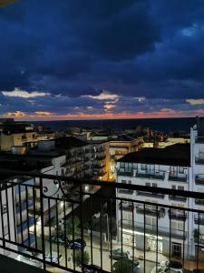 Casa Magica Penthouse - Entire apartment with terrace overlooking the sea