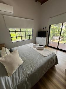 Casa 5, Bosque Peralta Ramos, Mar del Plata con Carpa en balneario incluida