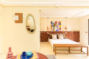 Excellent apartment plus hot tub