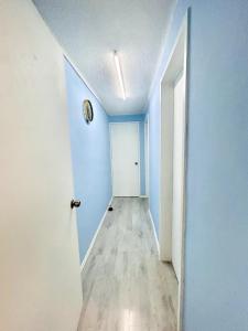 WTC apartment 10 minutes walking distance