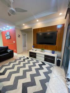 Apto Guaruja Enseada 3 minutos da praia