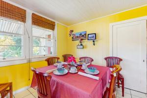 Hamakua Hale Ohana Country Retreat