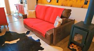 Romântico Chalé Vermelho Hidromassagem e Calefator