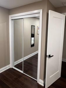 Bright & Cozy Bankfield Stay