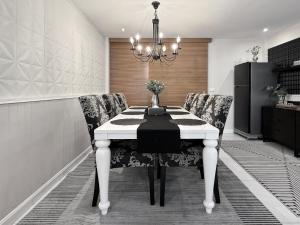 Urban Charm & Unique at KIT-TIs Art Home Sukhumvit