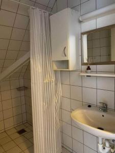 K12A 2 people, 2 bedrooms, fully furnished