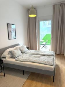 Central, Brand New Apartment with Private Own Garden