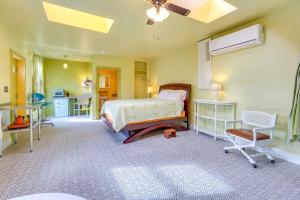 1 Mi to Convention Center The Eagles Nest