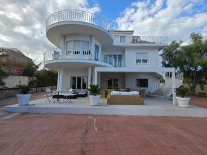 Villa Bianca con accesso diretto alla spiaggia img93