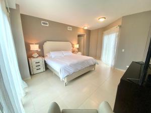 Vista Mar Ocean View Condo - Golf & Marina