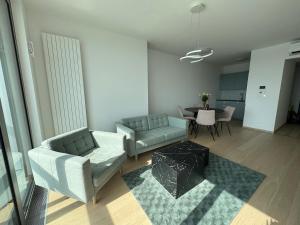 Beautiful 2-bedroom apartment on the 25th floor in Eurovea Tower