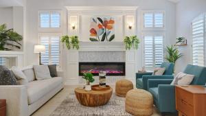 Heated Pool, Hot Tub, Pool Table, Putting Green, 5BR