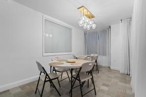 1954 Modern Apartment San Juan Wifi AC