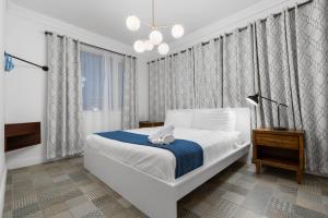 1954 Modern Apartment San Juan Wifi AC