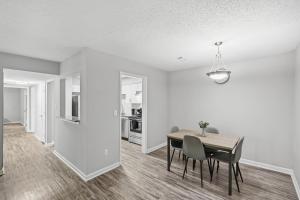 Crest at East Cobb 1828 Peaceful, Roomy 2Bd 2Bt