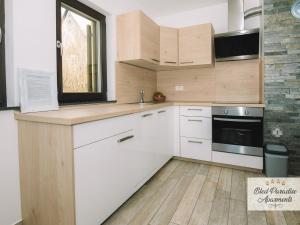 Bled Prestigious and Stylish Apartments - Classic One Bedroom Apartment with Balcony