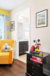 Luxury Resort Home Near Disney Pool & Hot Tub