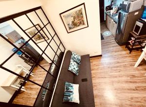 BristleRidge Escape Near John Hay