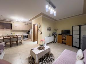 Fotinis Holiday Beach Home