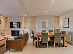 3 Bed in Brixham 78602