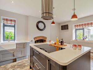 5 Bed in Ashbrittle 77900