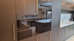 Birkdale Open - modern 3 bedroom family home