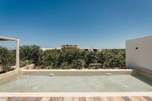 Magnificent 2 BR apartment in 101 park