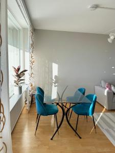 #KONTULA Spacious top-floor apt with free parking