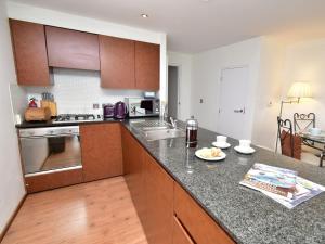 1 Bed in Westward Ho NAUTI