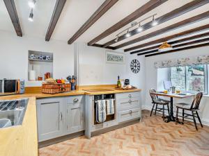 2 Bed in Nawton 93614