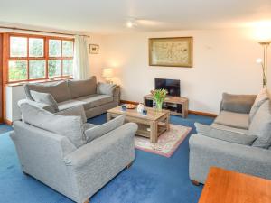 2 Bed in Blackwater IC082