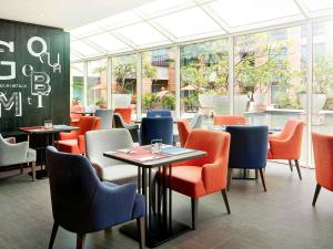 Bar/lounge, Novotel Mangga Dua Hotel in Jakarta