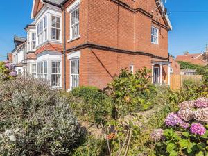 3 bed property in Overstrand KT178