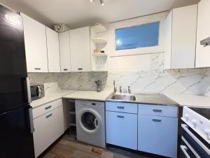 Serene River View 2bed near Canary Wharf O2 Excel