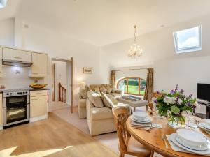 2 Bed in Filey 79279