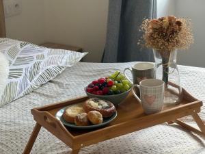 One-bedroom newly renovated apartment with Netflix