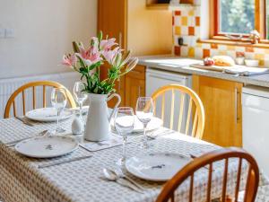 2 Bed in Fowey CHEST