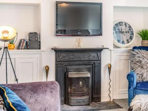 3 Bed in Tenby 86625